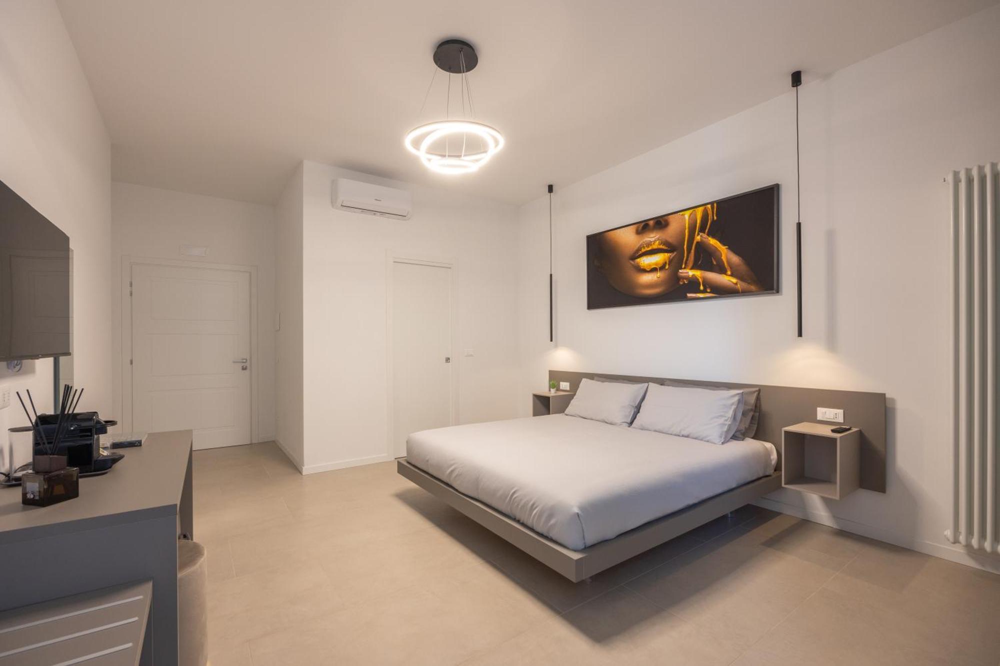 Luxury Station Suite Bologna Exterior photo